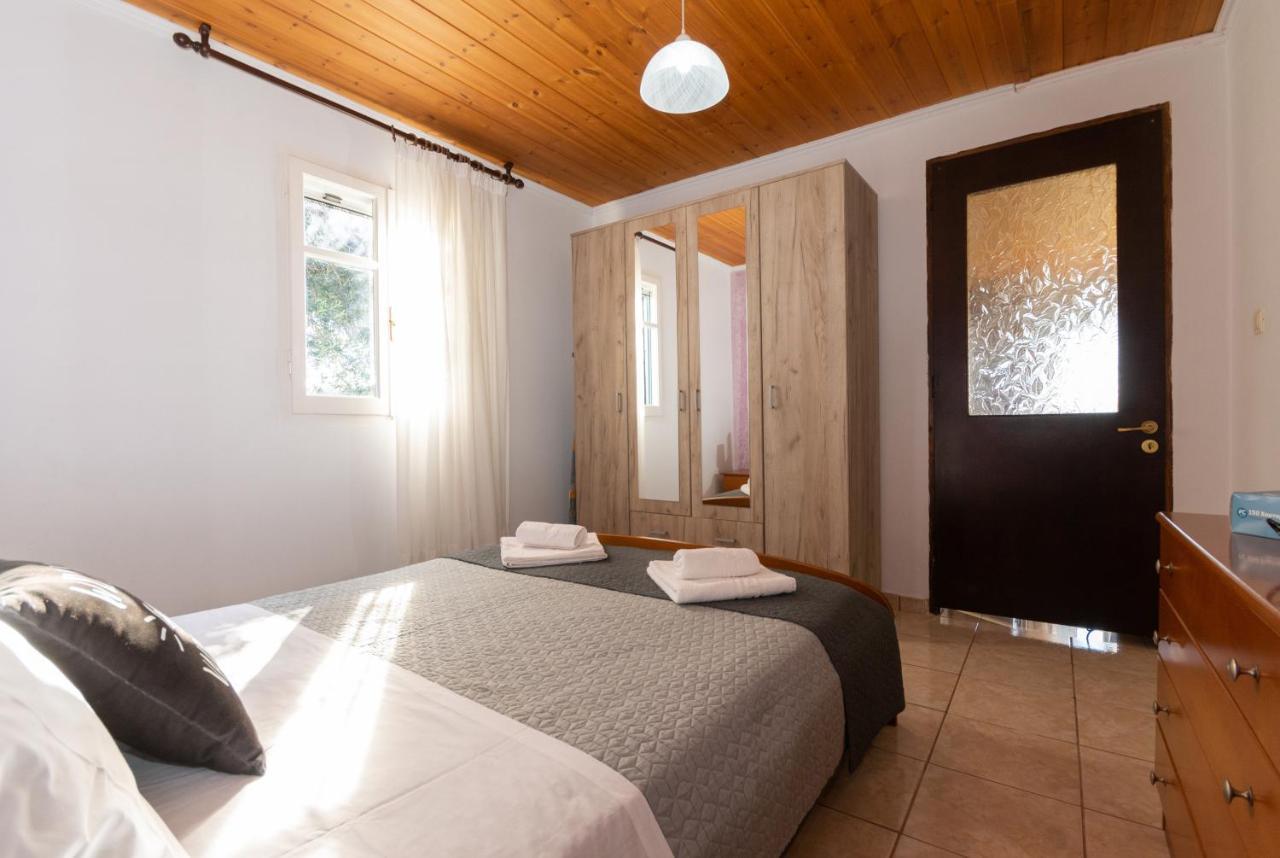 Serenity House Ágios Matthaíos Buitenkant foto